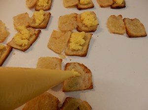 Rellenando con la crema