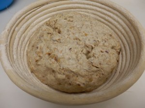 Depositar en banetón enharinado