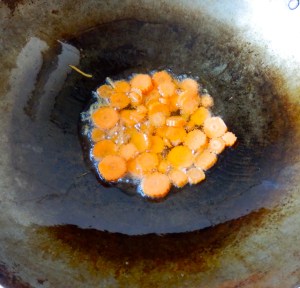 Añadiendo las zanahorias