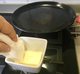 Engrasando la sartén